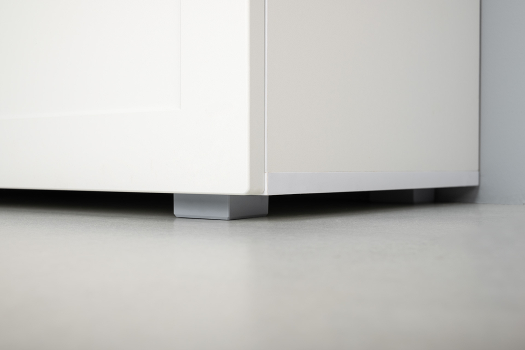 Спальные гарнитуры, Гарнитур спальный Остин из комода 16.240 с кроватью с ортопедическим основанием и тумбы прикроватной