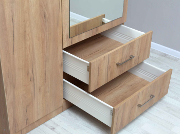 Шкаф 2-х дверный с зеркалом 1005х560х1990