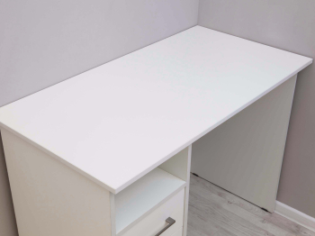 Стол письменный с тумбой