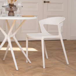 Пластиковый стул Градно