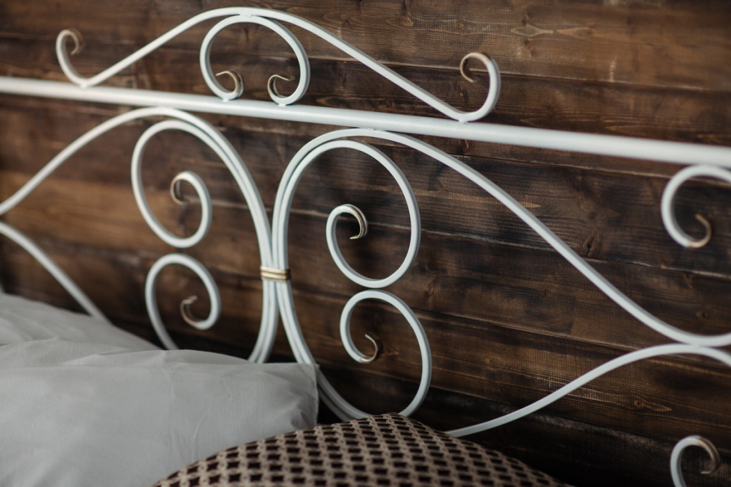 Кованые кровати, Кованая кровать Валенсия 1.4 с двумя спинками