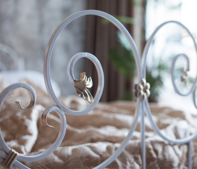 Кованые кровати, Кованая кровать Афина 1.4 с двумя спинками