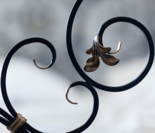 Кованая кровать Афина 1.6 с двумя спинками