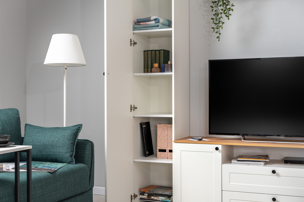 Спальные гарнитуры, Кровать Остин со спальным местом 1600х2000 с ортопедическим основанием с пеналом с полками и тумба под ТВ