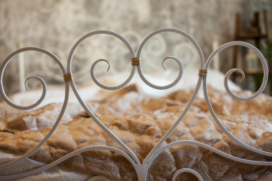 Кованая кровать Кармен 1.4 с двумя спинками