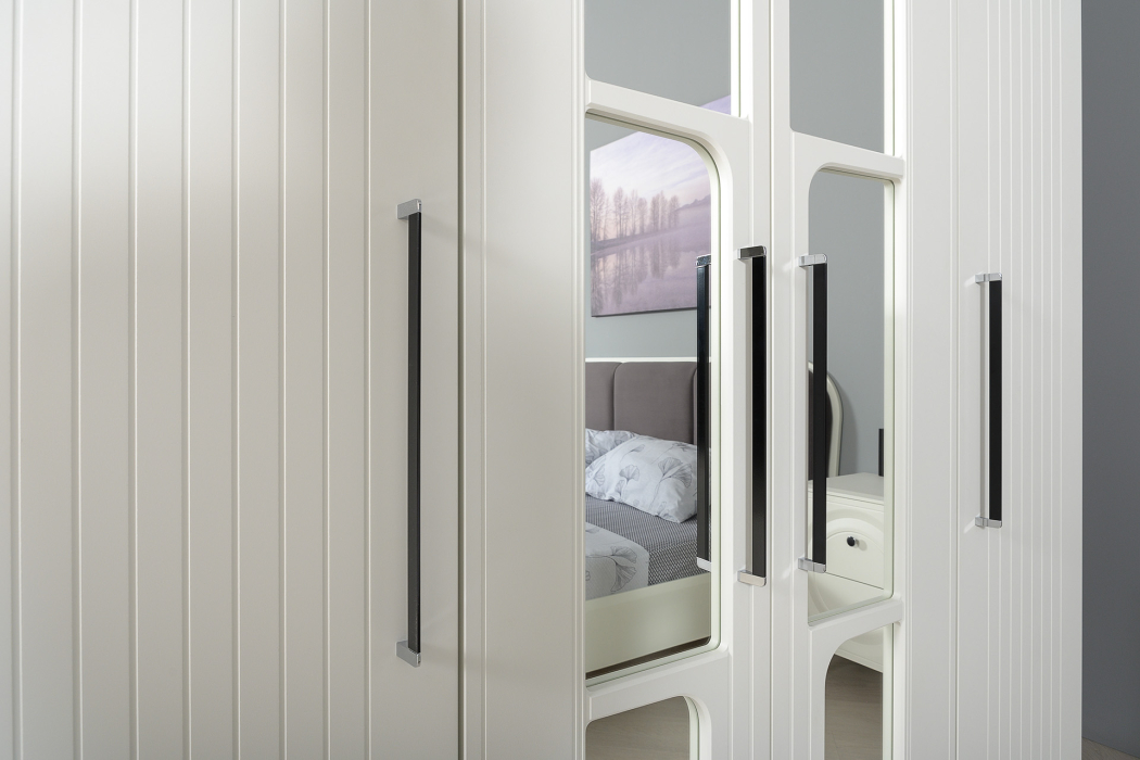 Спальные гарнитуры, Спальный гарнитур с ТВ-тумбой и шкафом Валенсия № 41