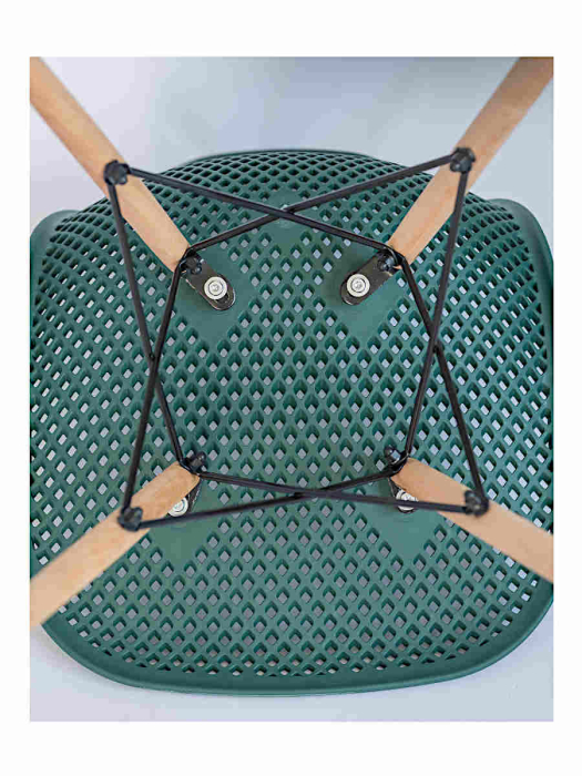 Стулья, Стул DC 122 перфорированный в стиле EAMES