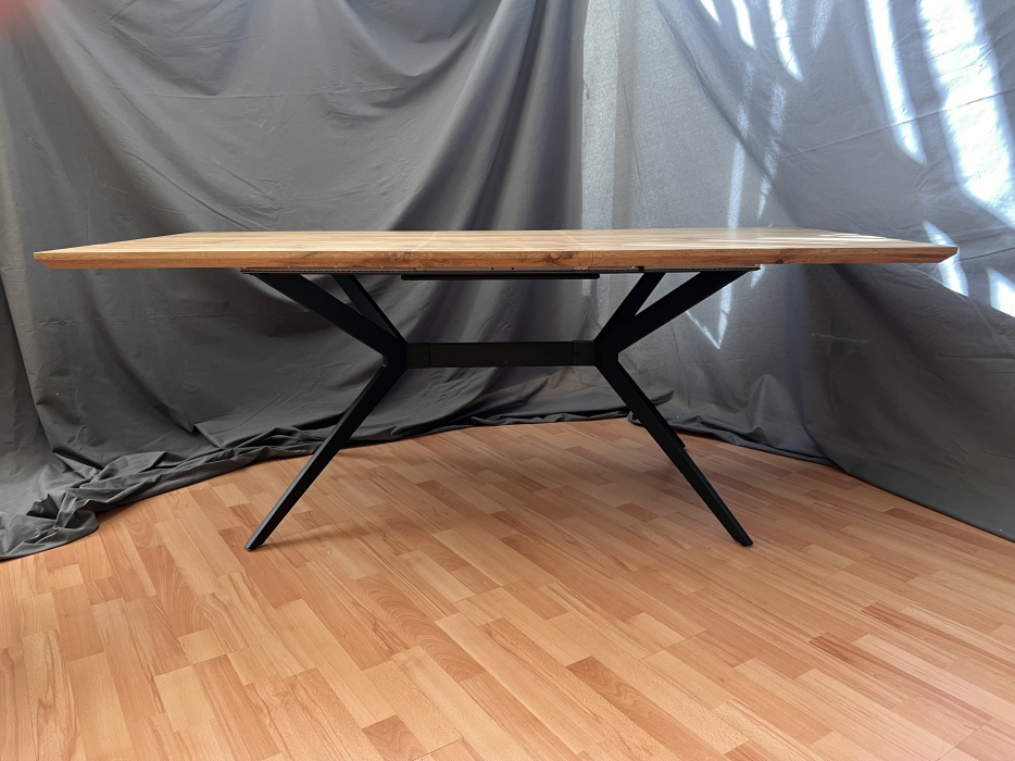 Обеденные столы, Стол Serene Cadence