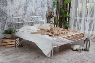 Кованая кровать Сандра1.8 с одной спинкой