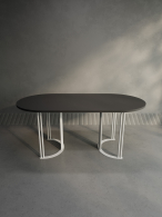 Обеденные столы, Стол овальный обеденный с белым металлическим подстольем VIOLUR 180